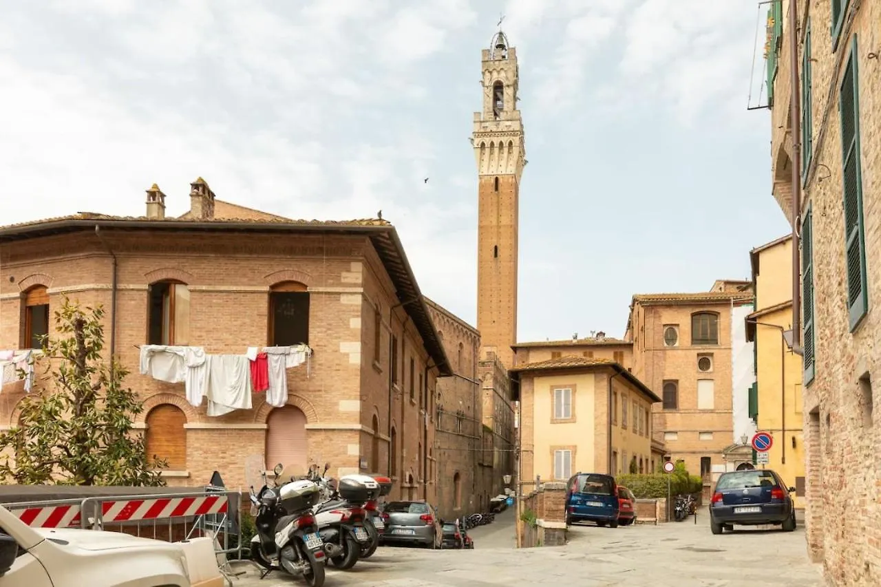 Nuova Sotto La Torre Del Mangia Lägenhet Siena